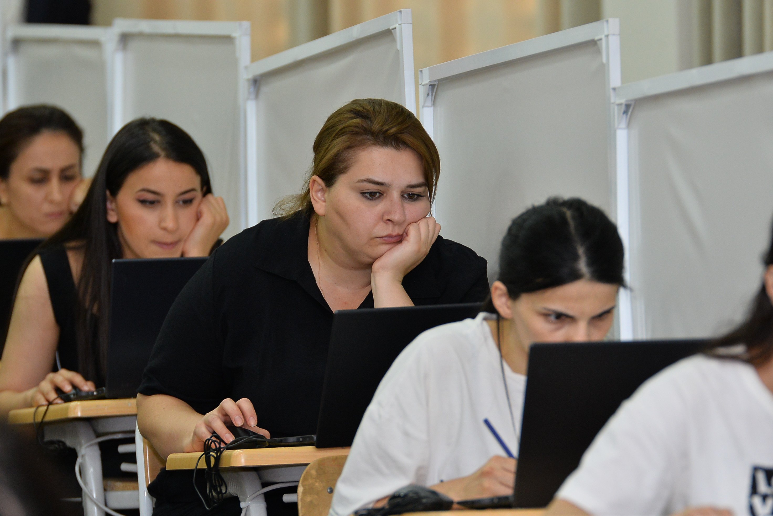 Müəllimlərin işə qəbulu üzrə rekord sayda müraciət olub