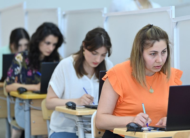 60 yaşdan yuxarı 100-ə yaxın müəllim sertifikasiyadan keçəcək