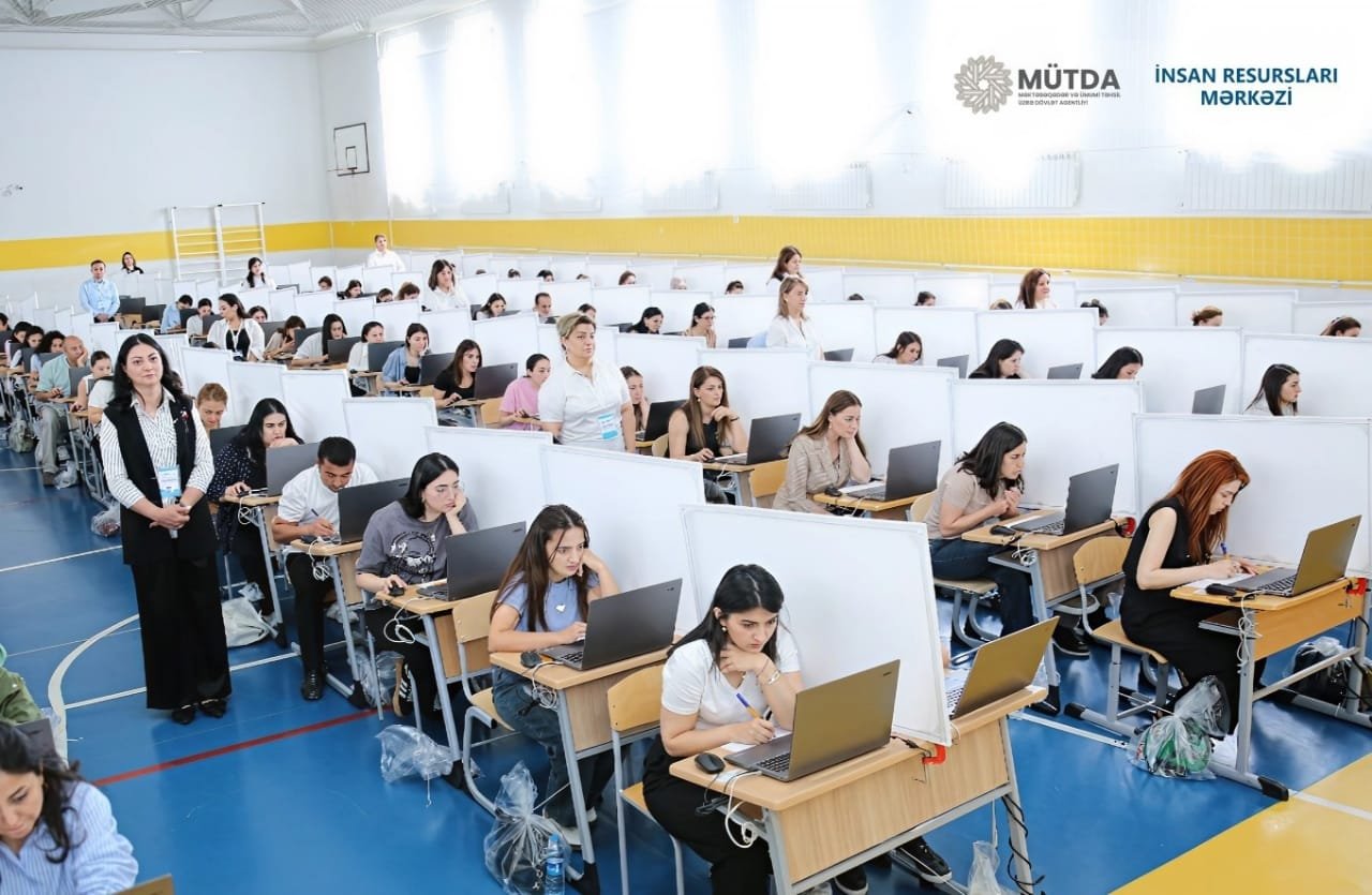 Bugünkü test imtahanlarında 2019 təhsilverən iştirak edib