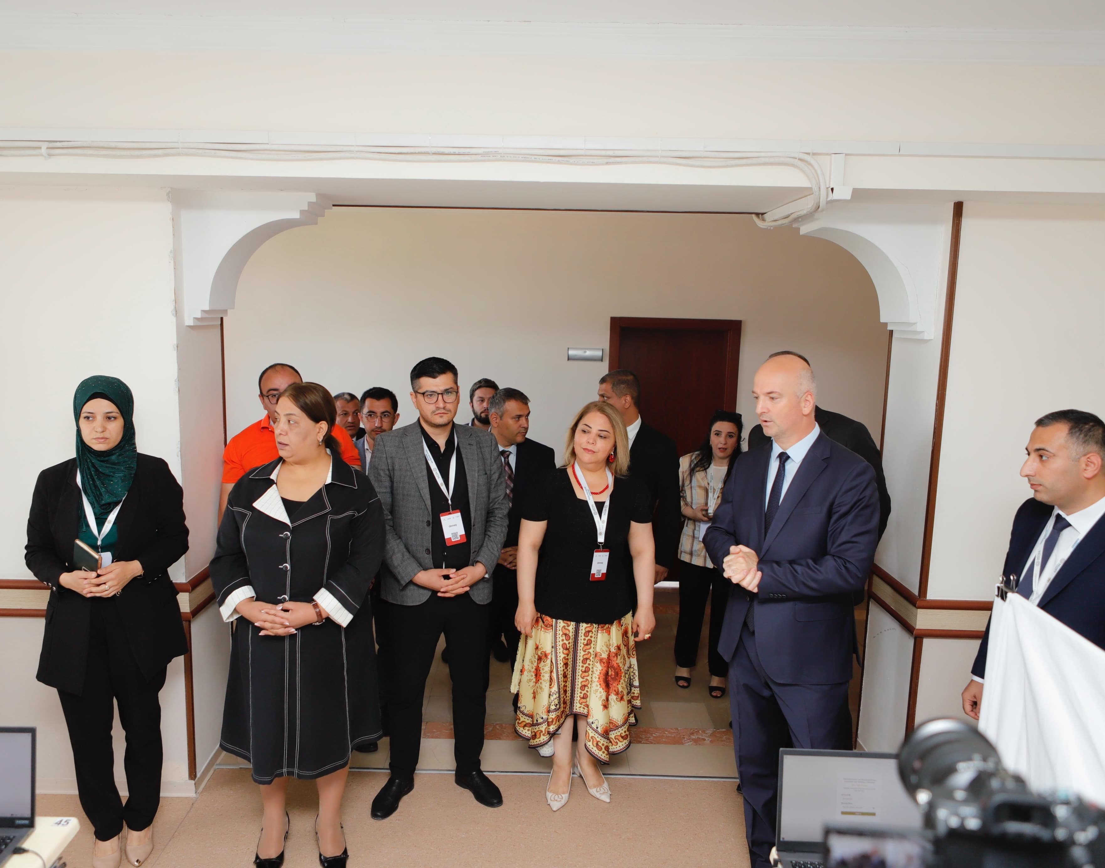 Naxçıvanda sertifikatlaşdırma prosesinin keçirildiyi İmtahan Mərkəzinə  infotur təşkil olunub
